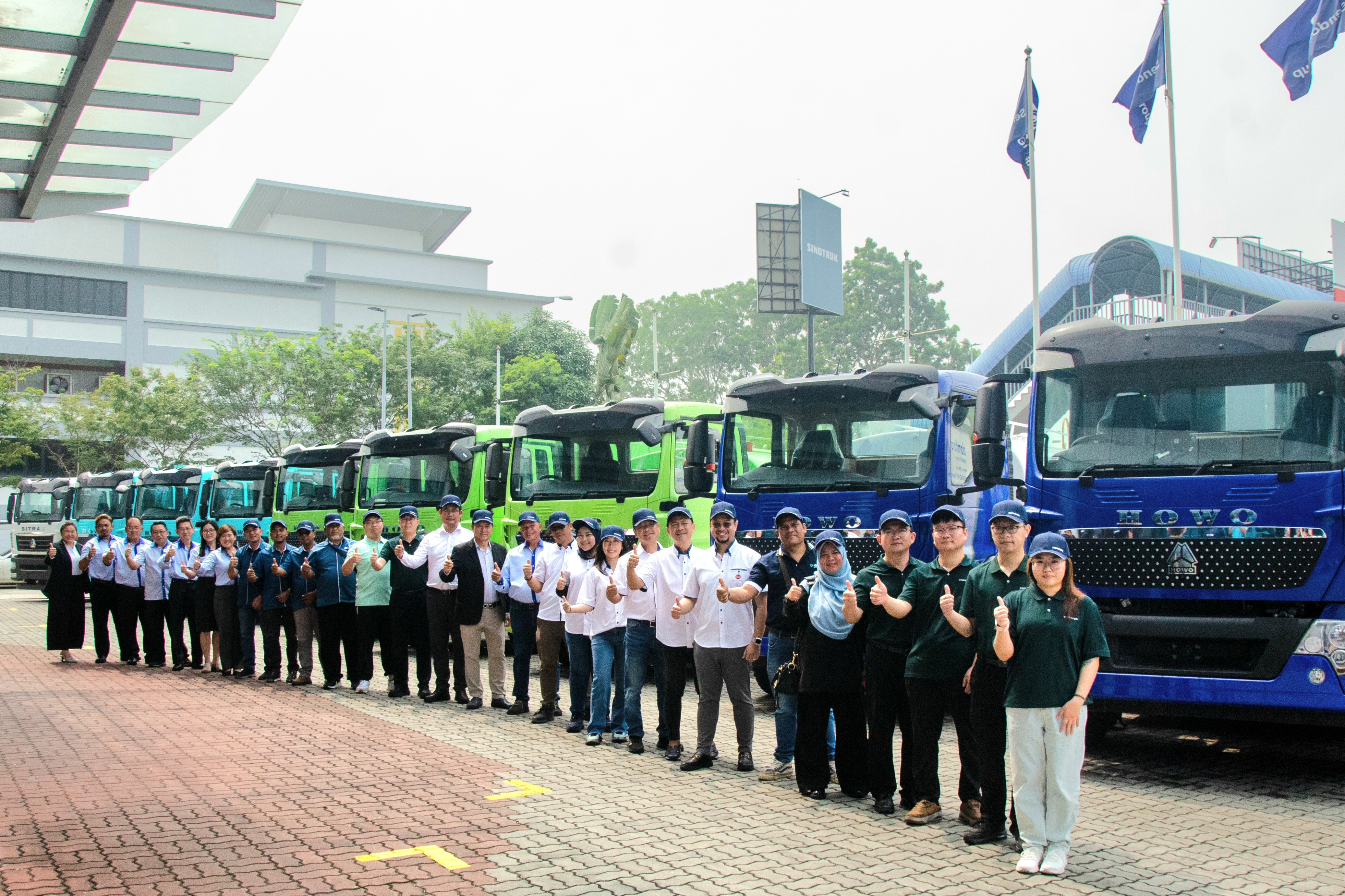 SINOTRUK Hosts NEV Sanitation Vehicle Showcase and Training in Malaysia